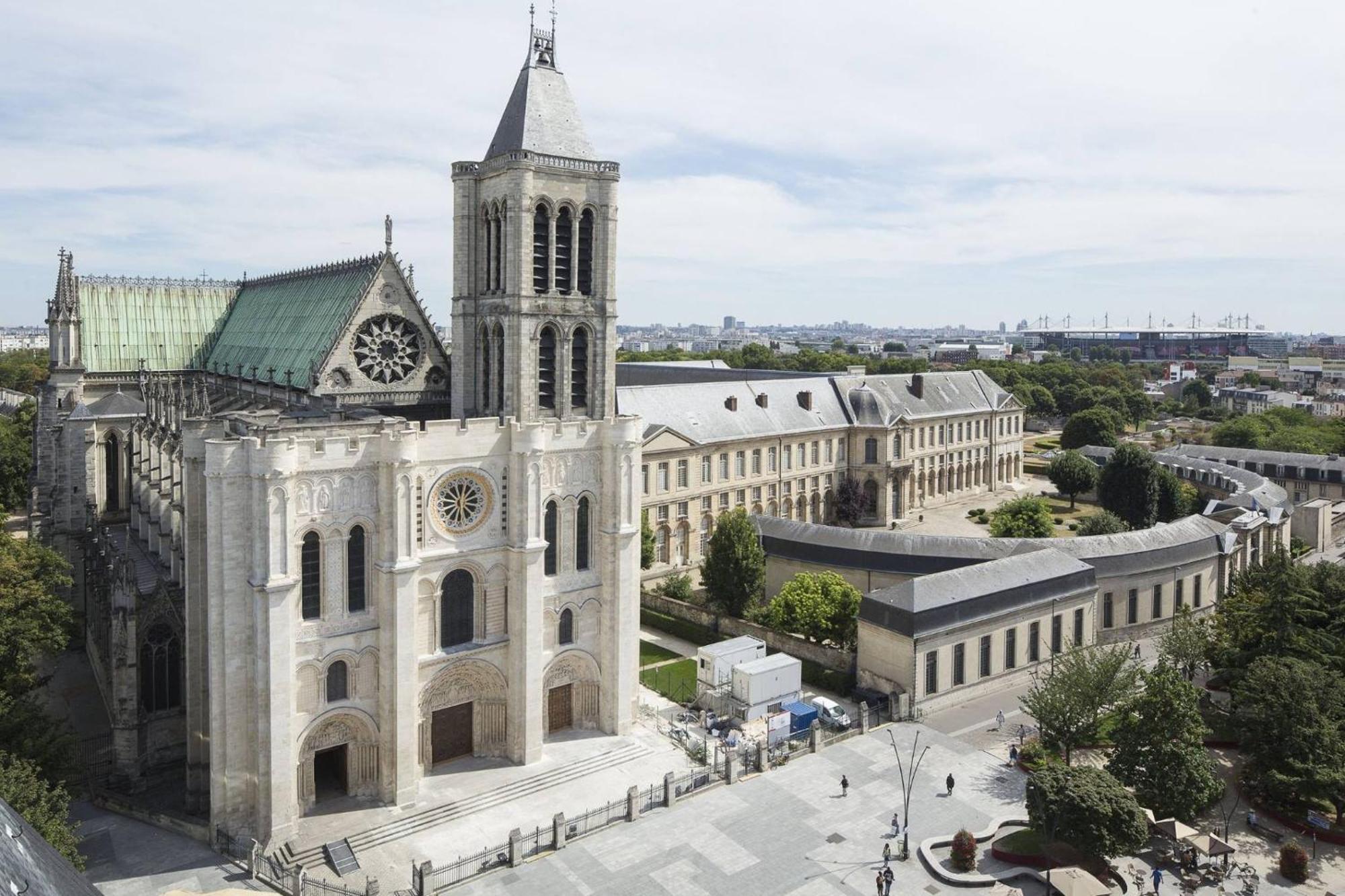 Chic Apartment With Superb View Of The Eiffel Tower Saint-Denis  Exterior foto